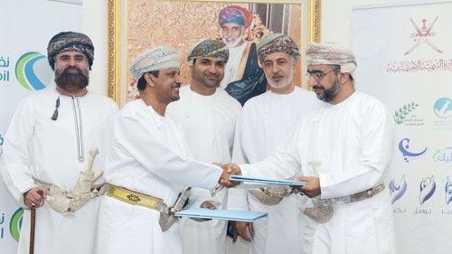نفط عمان تخصص أكثر من 100 ألف ريال عماني لدعم برامج وزارة التنمية الاجتماعية