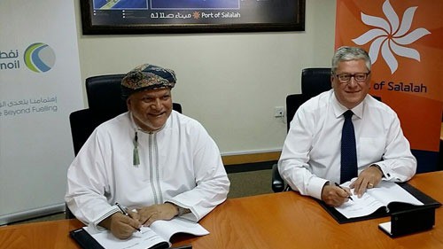 نفط عمان تتعاون مع شركة صلالة لخدمات الموانئ لتطوير محطة تجارية بحرية جديدة